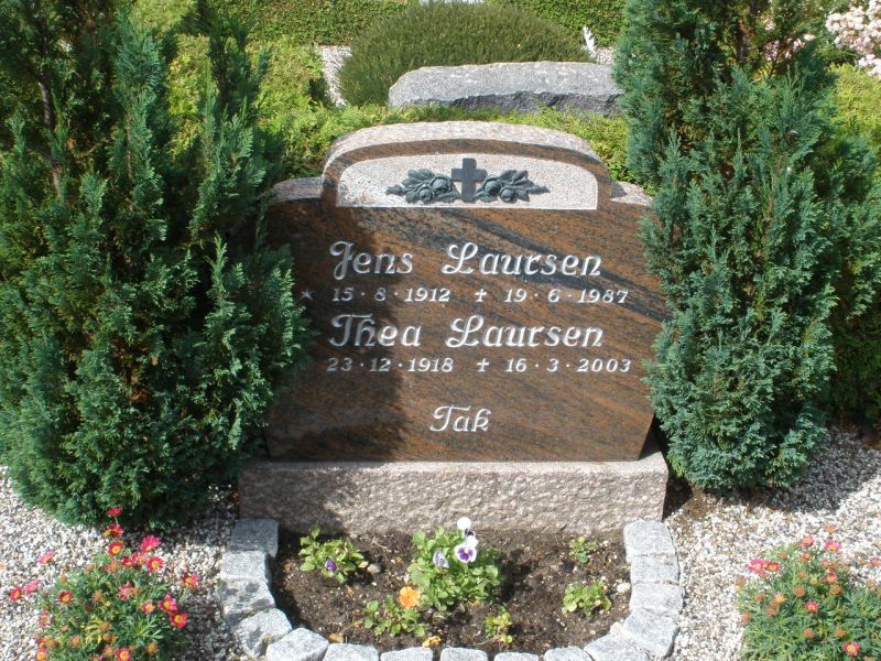 Thea Laursen .JPG